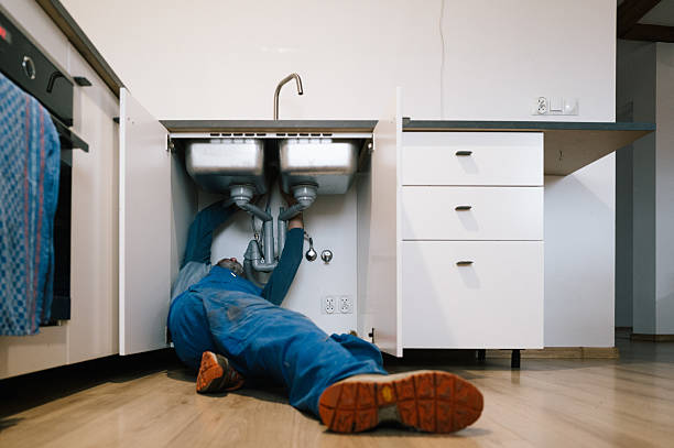 Professional Pipe Repair technician working in Lynchburg, MS